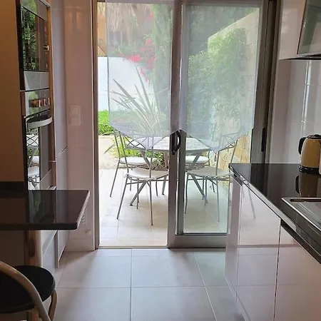 Very Nice, Modern Apartment,