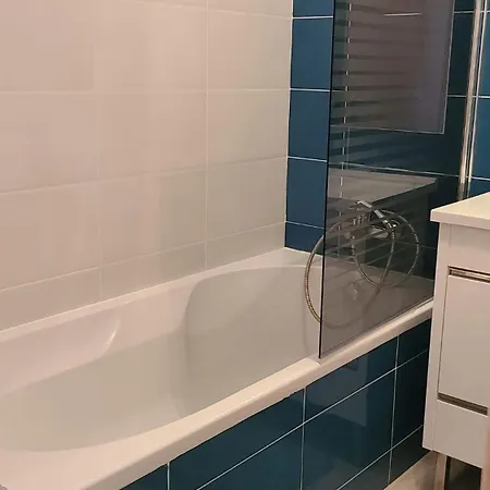 アパート Very Nice, Modern Apartment, ギーア