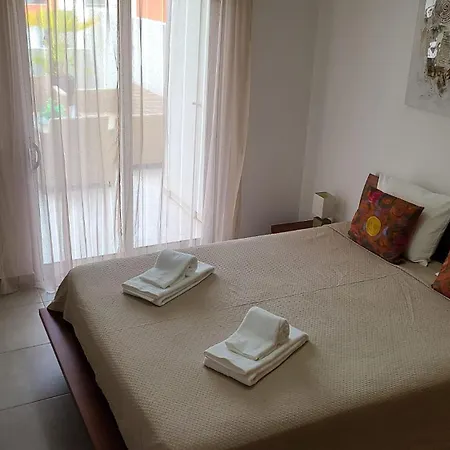 アパート Very Nice, Modern Apartment, *